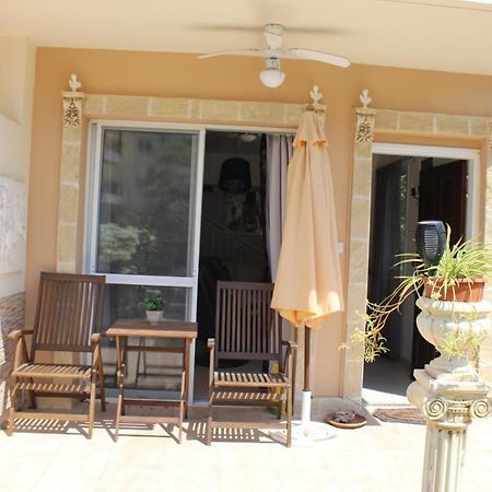 Ivoton Home Paphos Buitenkant foto