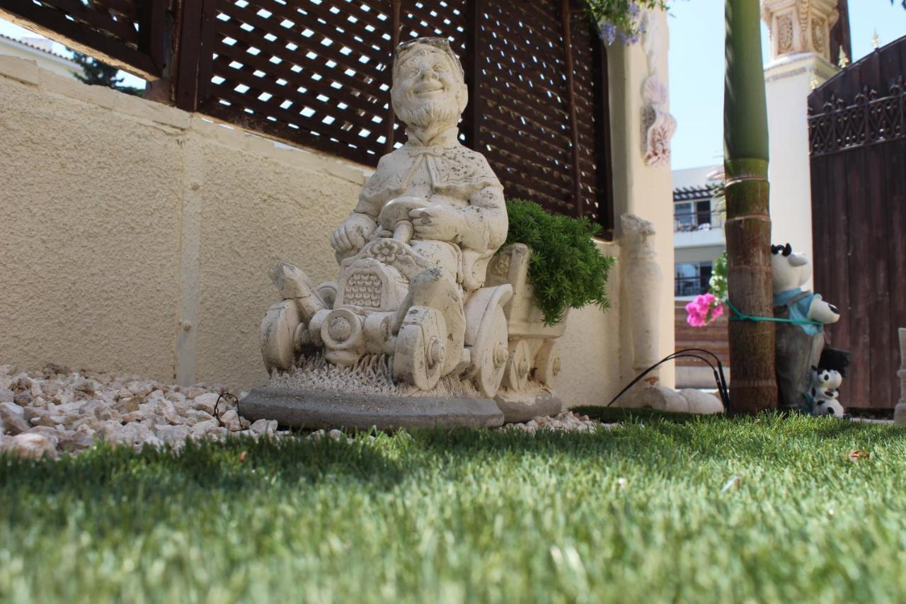 Ivoton Home Paphos Buitenkant foto