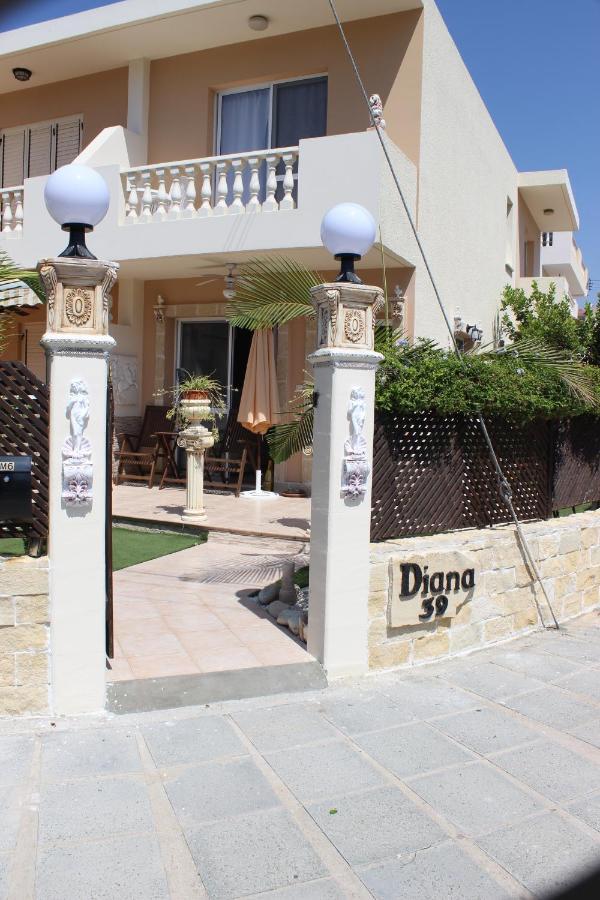 Ivoton Home Paphos Buitenkant foto