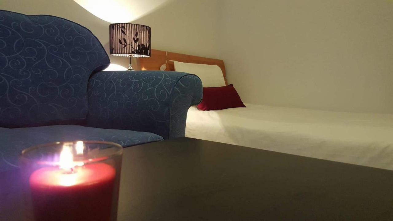 Ivoton Home Paphos Buitenkant foto