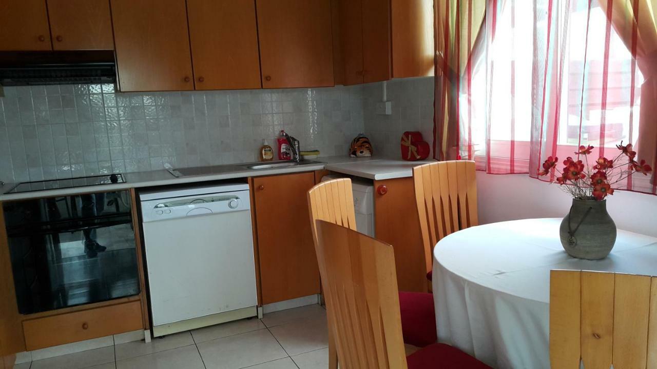 Ivoton Home Paphos Buitenkant foto